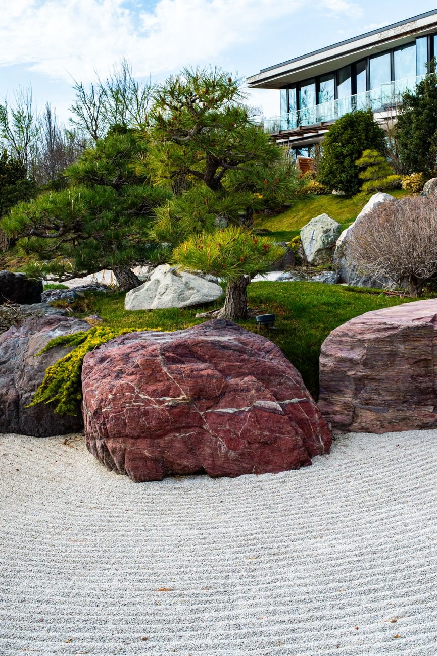 Small Rock Garden in a Limited Space