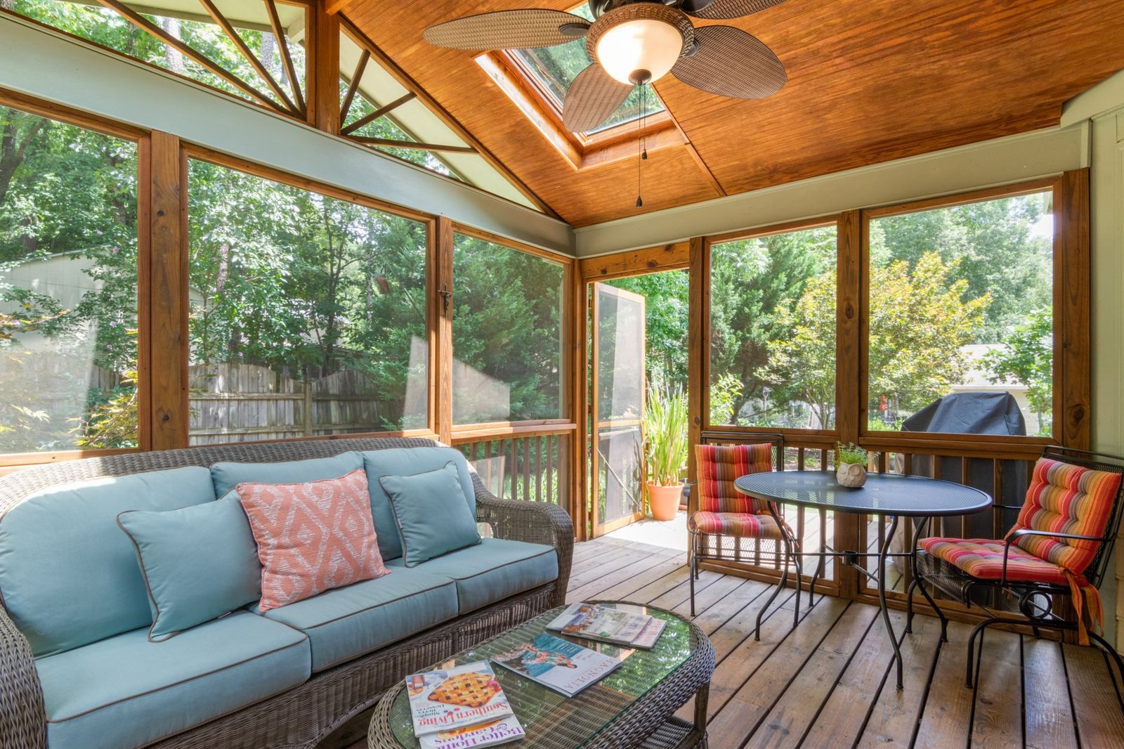 Rustic & Farmhouse-Inspired Concepts